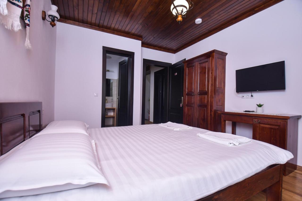 Hotel Piatra Soimului Vişeu de Sus Exterior foto