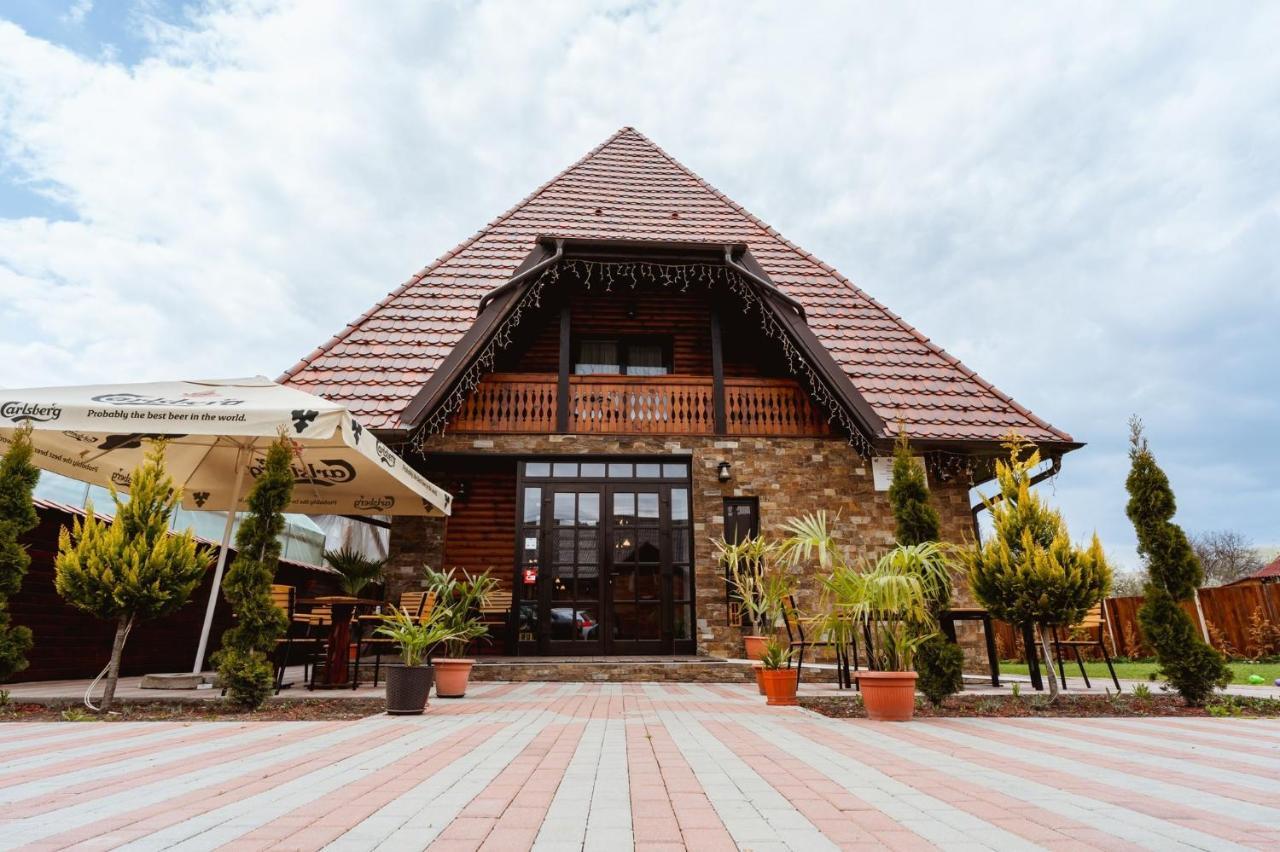 Hotel Piatra Soimului Vişeu de Sus Exterior foto