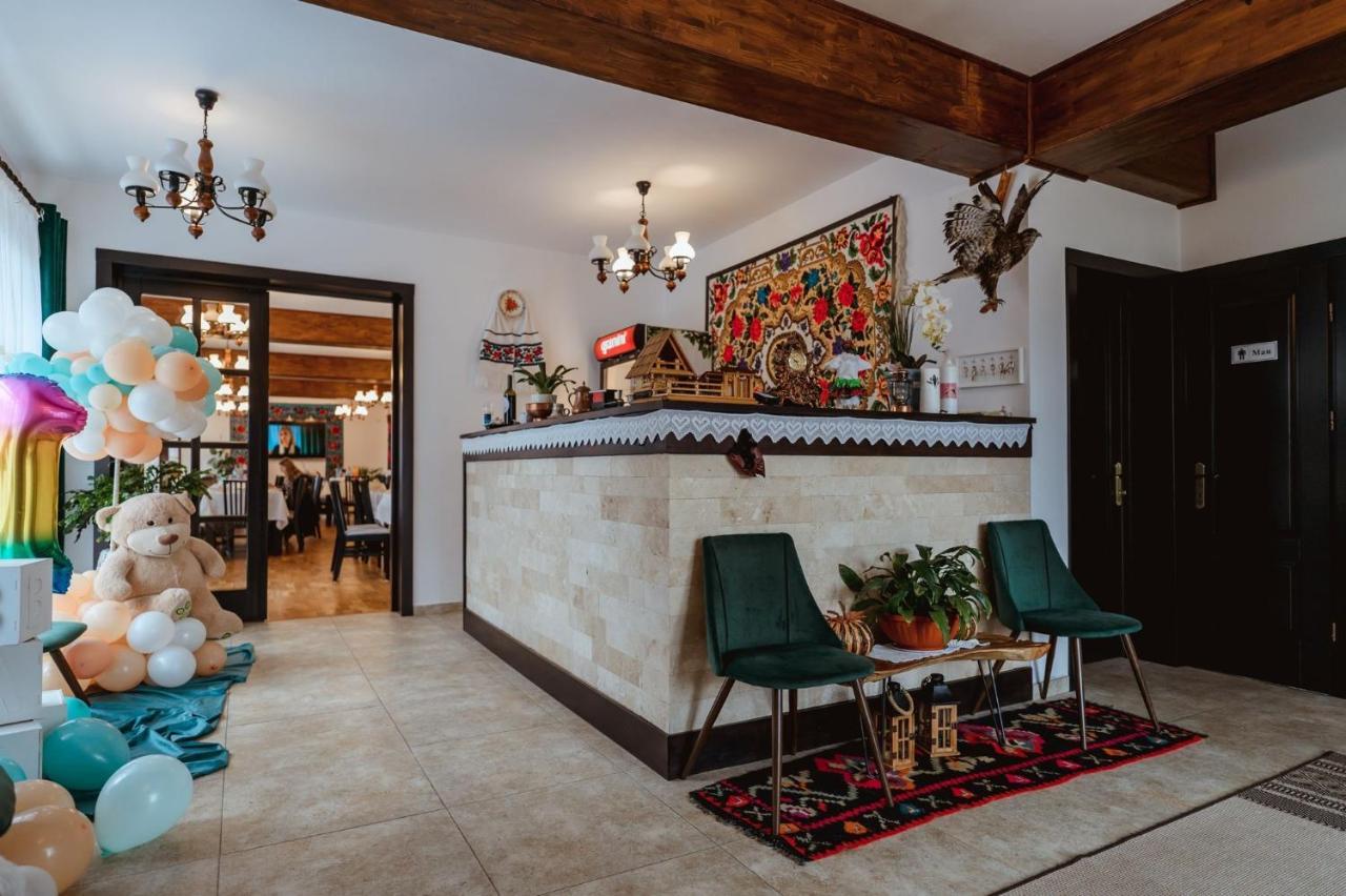 Hotel Piatra Soimului Vişeu de Sus Exterior foto
