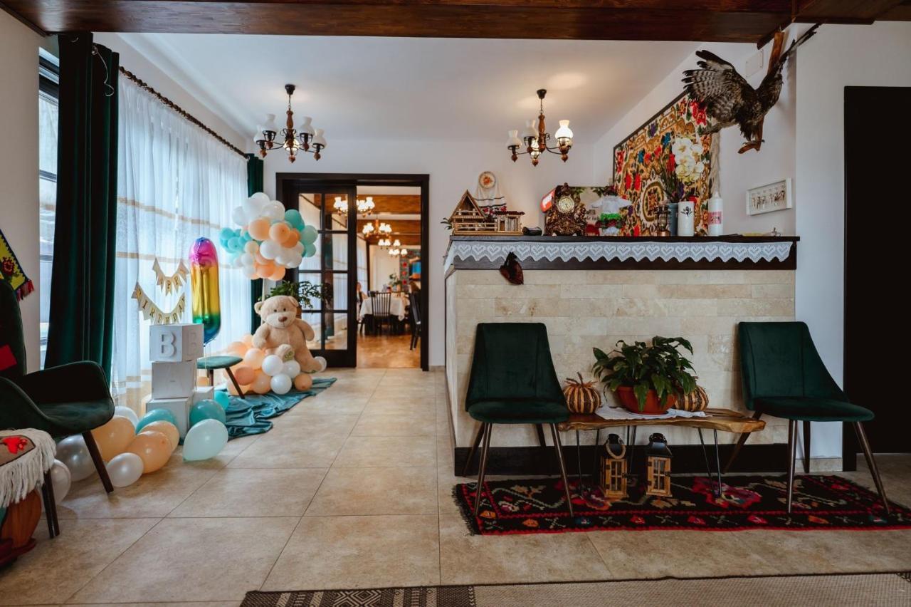 Hotel Piatra Soimului Vişeu de Sus Exterior foto