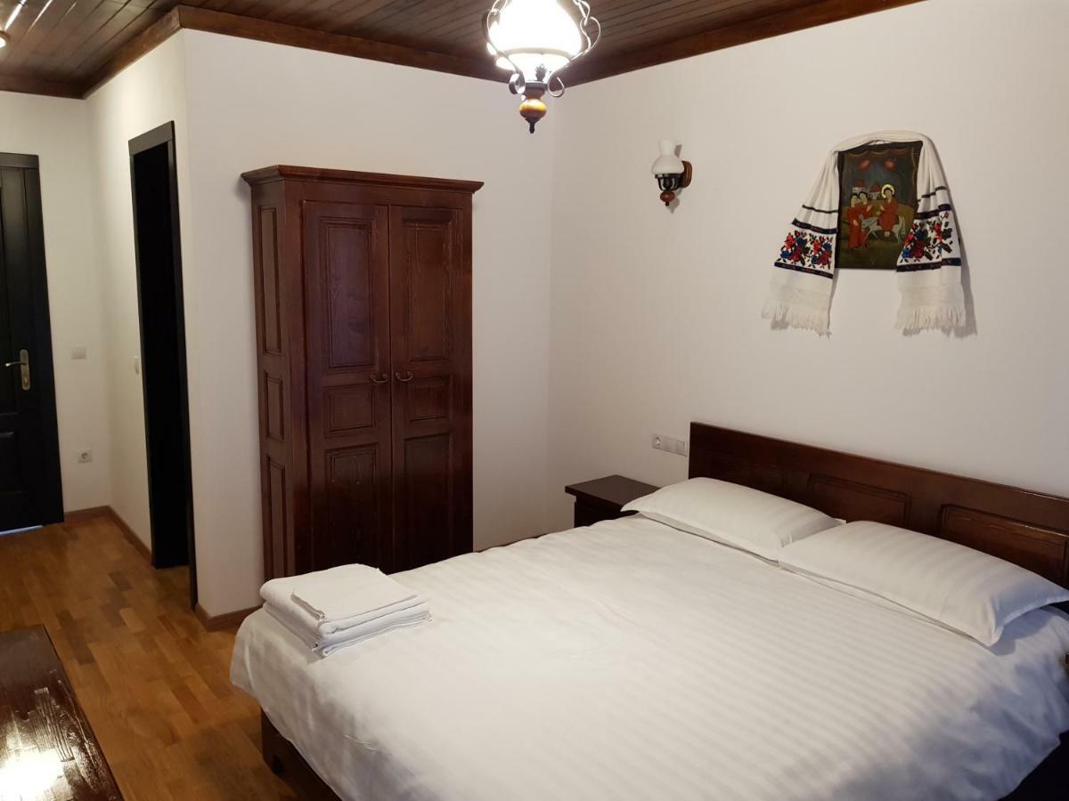 Hotel Piatra Soimului Vişeu de Sus Exterior foto
