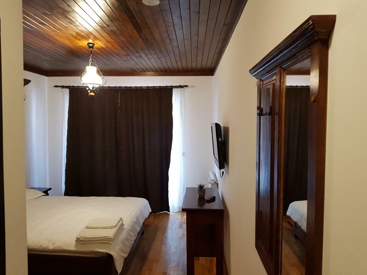 Hotel Piatra Soimului Vişeu de Sus Exterior foto
